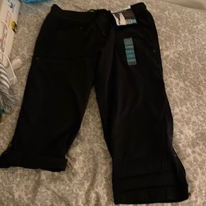 NWT Khakis & Company Convertible Capri. Size 12 Black